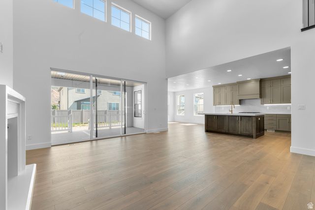9952 N LITTLE LEAF LN, Highland, UT 84003