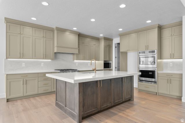 9952 N LITTLE LEAF LN, Highland, UT 84003