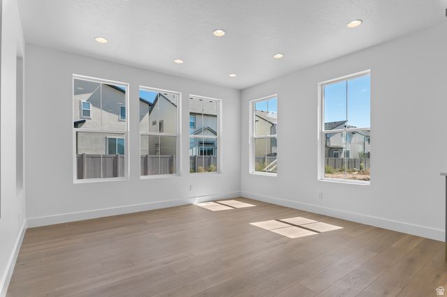 9952 N LITTLE LEAF LN, Highland, UT 84003