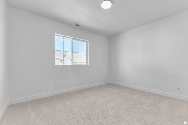 9952 N LITTLE LEAF LN, Highland, UT 84003