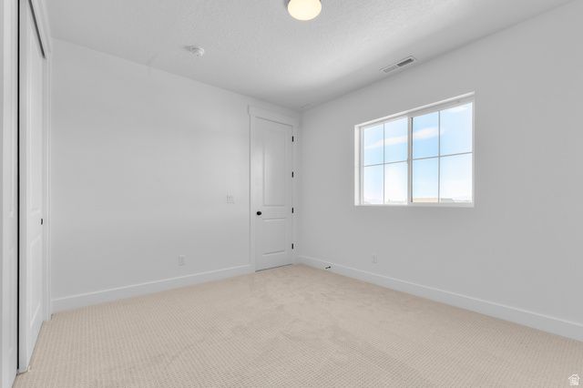 9952 N LITTLE LEAF LN, Highland, UT 84003