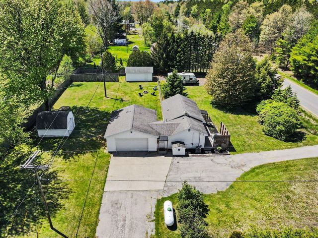 6383 Cline Road, Sullivan Twp, MI 49415