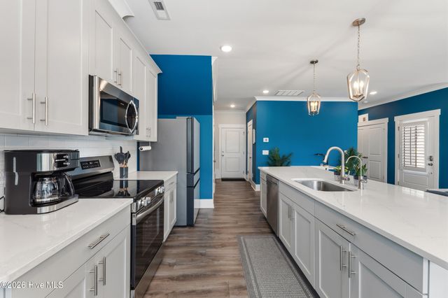 7426 Springwater Drive, Wilmington, NC 28411
