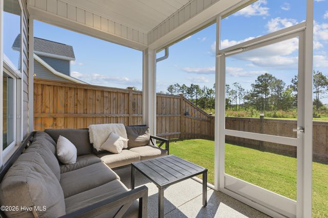 7426 Springwater Drive, Wilmington, NC 28411