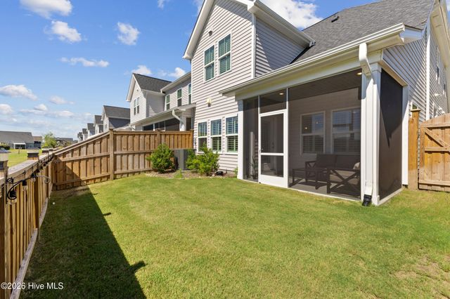 7426 Springwater Drive, Wilmington, NC 28411