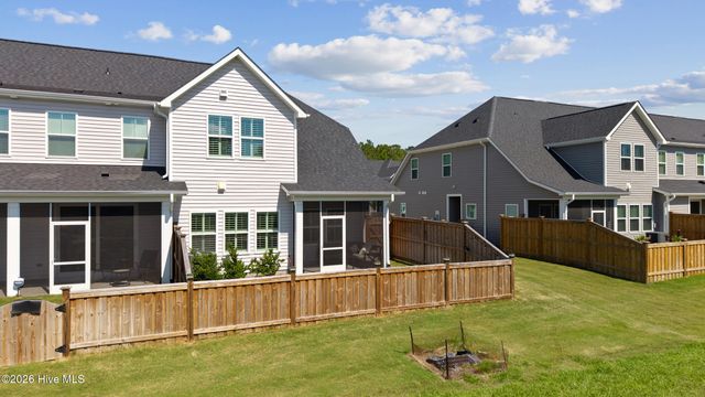 7426 Springwater Drive, Wilmington, NC 28411