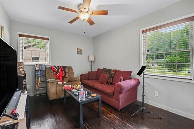 271 Oak Drive SE, Atlanta, GA 30354