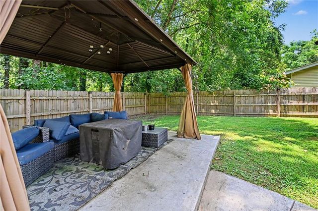 271 Oak Drive SE, Atlanta, GA 30354