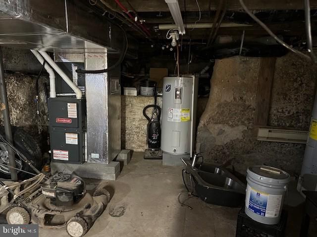 9 HAMMAKER ST, Highspire, PA 17034