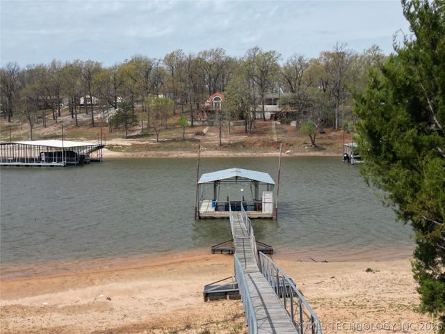 424800 E 1166 Road, Eufaula, OK 74432