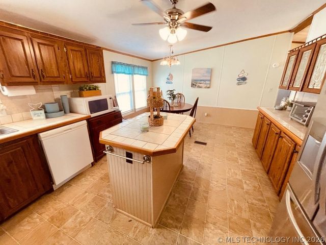 424800 E 1166 Road, Eufaula, OK 74432