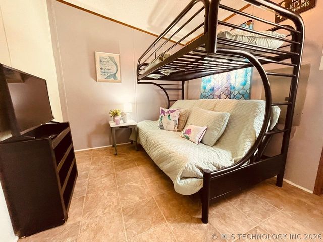 424800 E 1166 Road, Eufaula, OK 74432