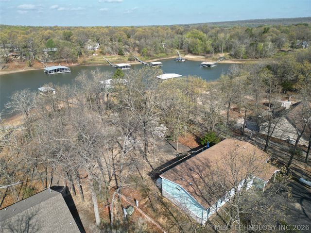 424800 E 1166 Road, Eufaula, OK 74432