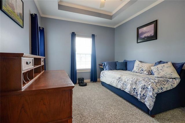2010 Prairie Grass Drive, Raymore, MO 64083