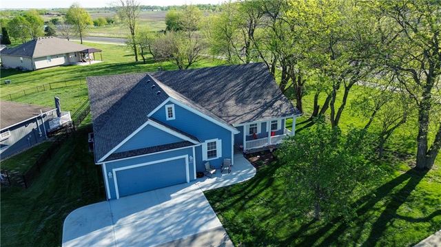 2010 Prairie Grass Drive, Raymore, MO 64083