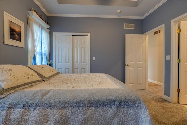2010 Prairie Grass Drive, Raymore, MO 64083
