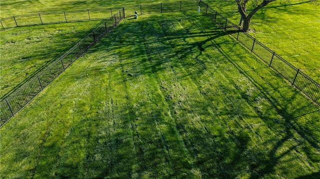 2010 Prairie Grass Drive, Raymore, MO 64083
