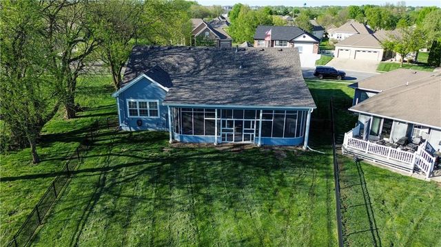 2010 Prairie Grass Drive, Raymore, MO 64083