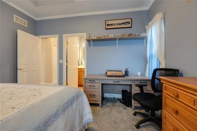 2010 Prairie Grass Drive, Raymore, MO 64083