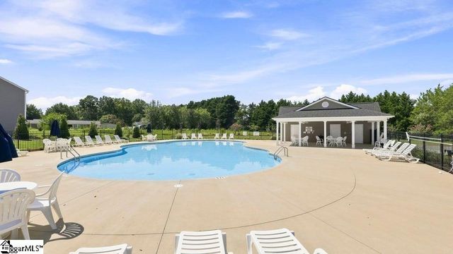 968 Kerwood Street, Wellford, SC 29385