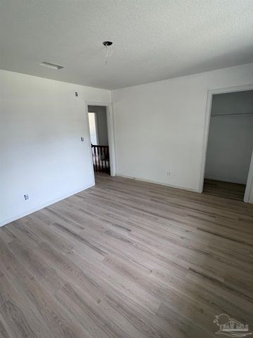 4200 Croydon Rd, Pensacola, FL 32514