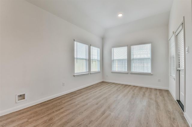 3019 King Oaks Street, Baytown, TX 77251