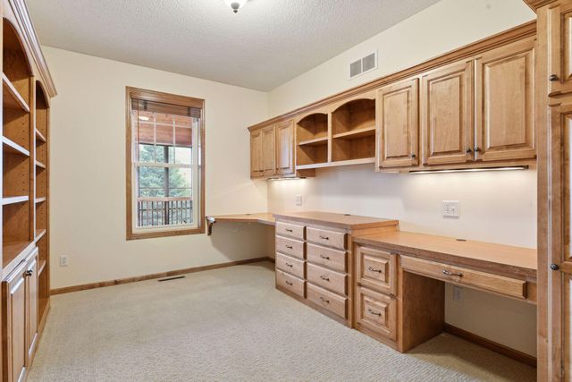 7703 Vasserman Place, Chanhassen, MN 55317