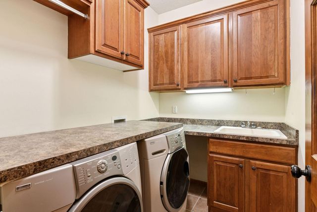 7703 Vasserman Place, Chanhassen, MN 55317