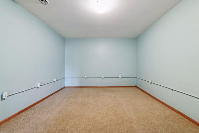 7703 Vasserman Place, Chanhassen, MN 55317