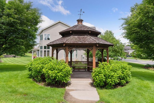 7703 Vasserman Place, Chanhassen, MN 55317