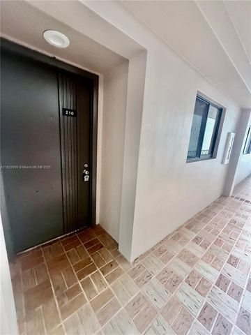 8760 SW 133rd Ave Rd 210, Miami, FL 33183