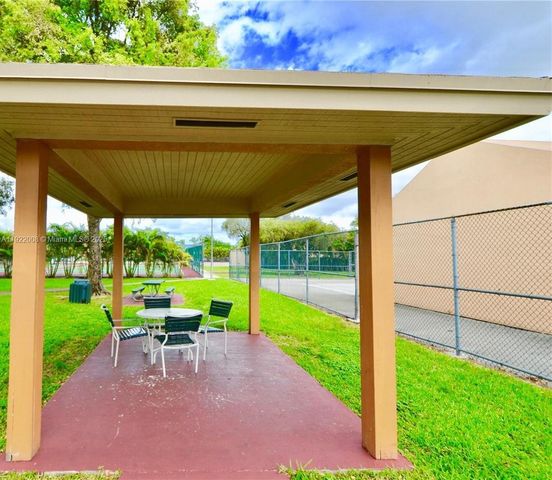 8760 SW 133rd Ave Rd 210, Miami, FL 33183