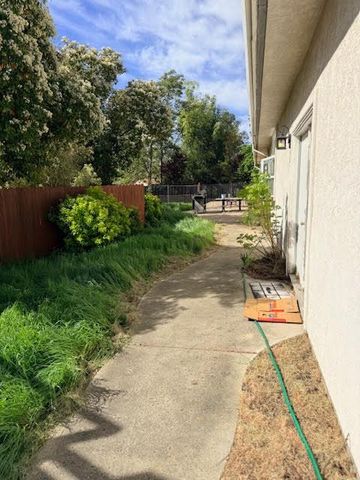 7222 Almond Ave, Orangevale, CA 95662