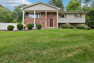 82 Branchville Road, Valley Cottage, NY 10989