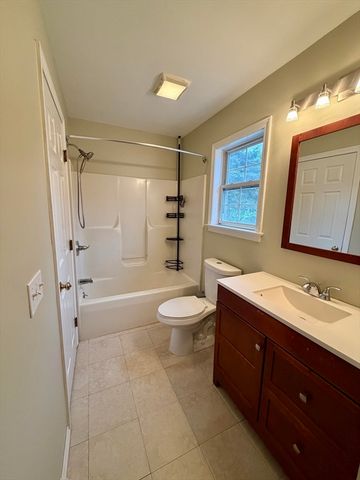 4 Laurence Ln., East Longmeadow, MA 01028