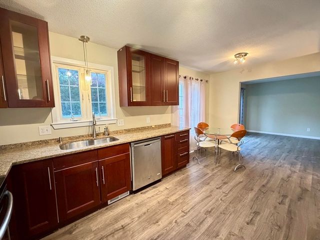 4 Laurence Ln., East Longmeadow, MA 01028