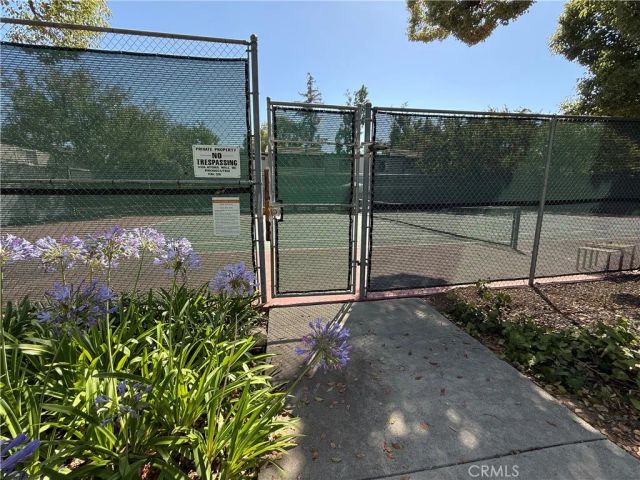586 N Orange Grove, Pasadena, CA 91103
