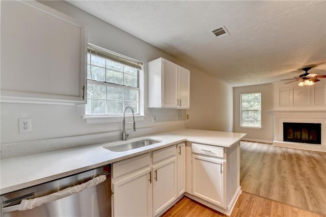 706 COVENTRY TOWNSHIP Lane, Marietta, GA 30062