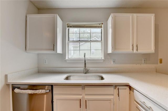 706 COVENTRY TOWNSHIP Lane, Marietta, GA 30062