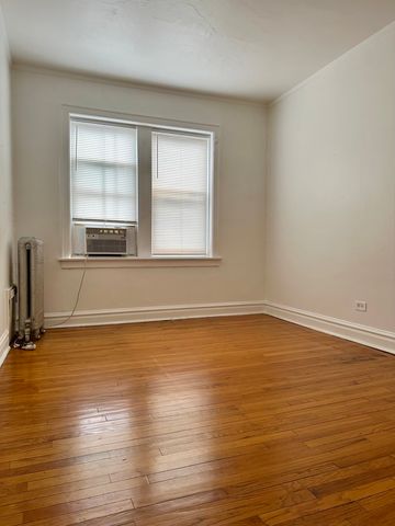 3041 W George Street 3S, Chicago, IL 60618