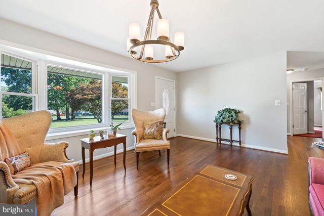24900 SILVER CREST DR, Gaithersburg, MD 20882