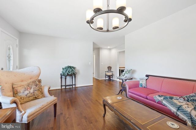 24900 SILVER CREST DR, Gaithersburg, MD 20882