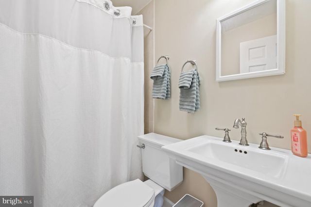 24900 SILVER CREST DR, Gaithersburg, MD 20882