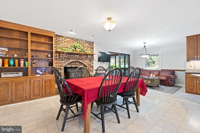 24900 SILVER CREST DR, Gaithersburg, MD 20882