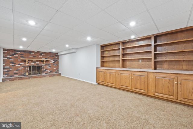 24900 SILVER CREST DR, Gaithersburg, MD 20882
