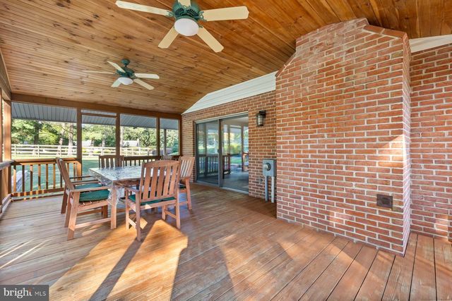 24900 SILVER CREST DR, Gaithersburg, MD 20882