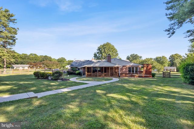 24900 SILVER CREST DR, Gaithersburg, MD 20882