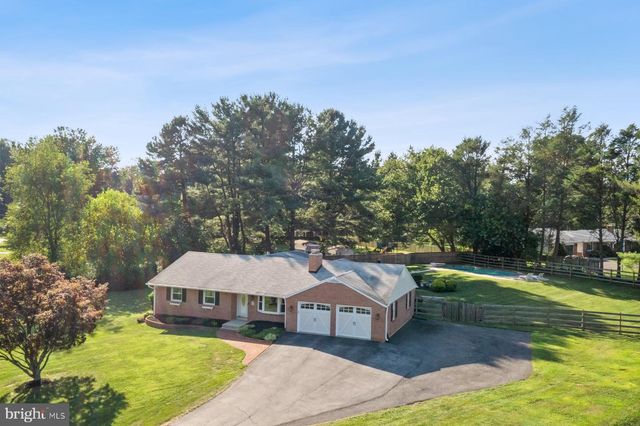 24900 SILVER CREST DR, Gaithersburg, MD 20882