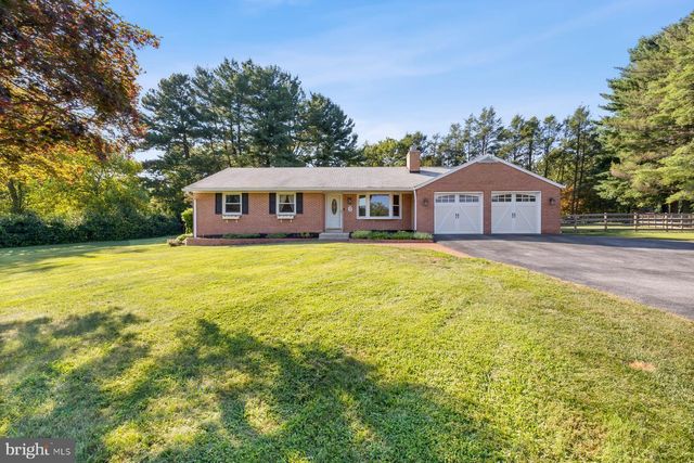 24900 SILVER CREST DR, Gaithersburg, MD 20882