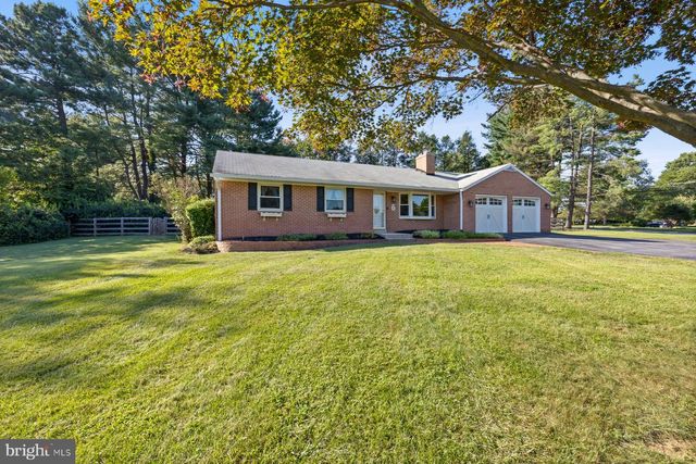 24900 SILVER CREST DR, Gaithersburg, MD 20882